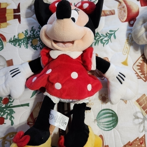 Minnie and Donald plush - Picture 5 of 9